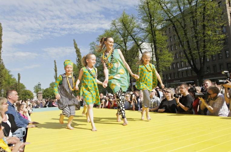 Global Glare: A View from the FINNISH Line