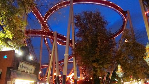 (Re)VISIONS of a Copenhagen Halloween
