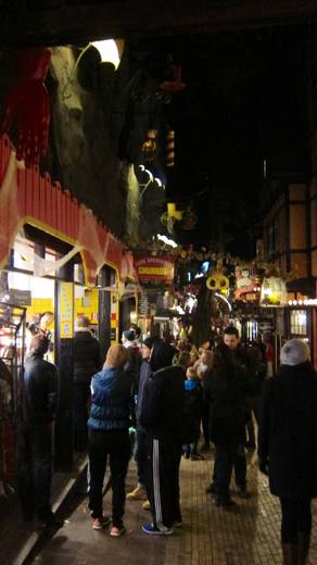 (Re)VISIONS of a Copenhagen Halloween