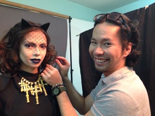 Maybelline New York chief makeup artist and makeup artistry educator, Archie Tolentino and our gorgeous goth-ified model, Sam Lewis.