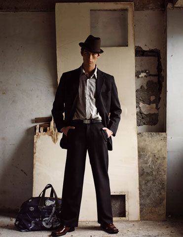 Manual Magazine · Photographer: Lilen Uy · Makeup Artist: Enat Velasco · Grooming: Mama Beya · Model: Alex Maccaskill